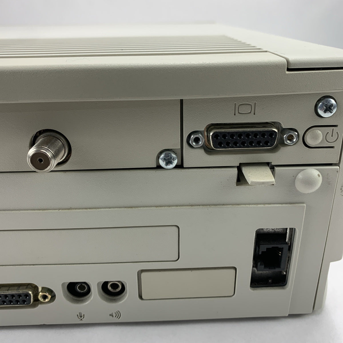 Macintosh Performa 6220CD - No HDD NO OS - Missing Volume Button- CD Drive Stuck7