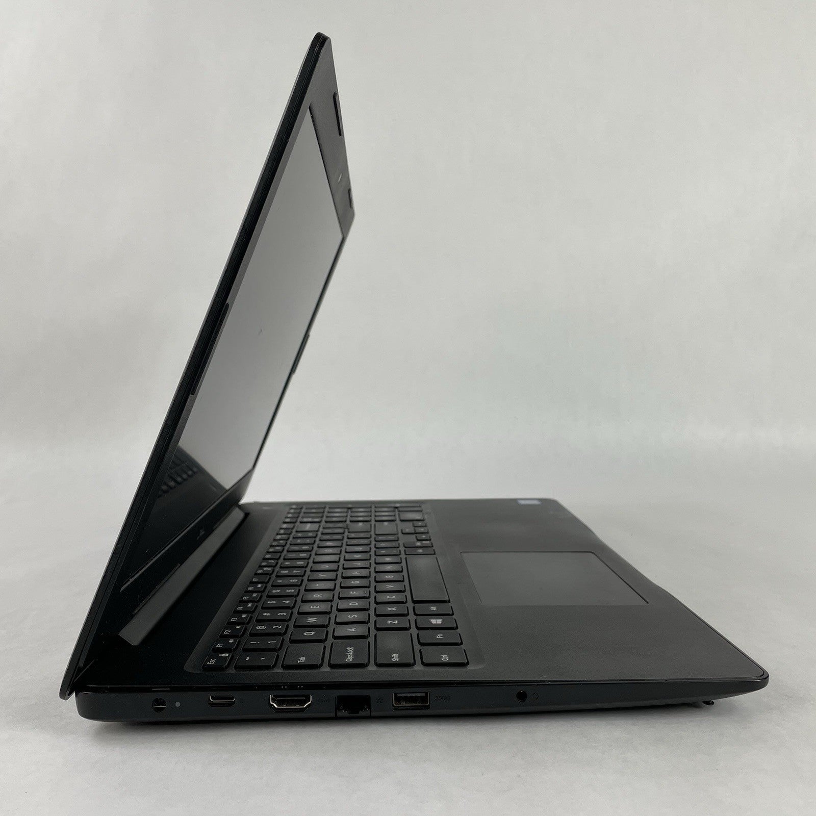 Dell Latitude 3590 15.6" i5-8250U 1.60 GHz 8 GB RAM No SSD No OS - Bad Corner5