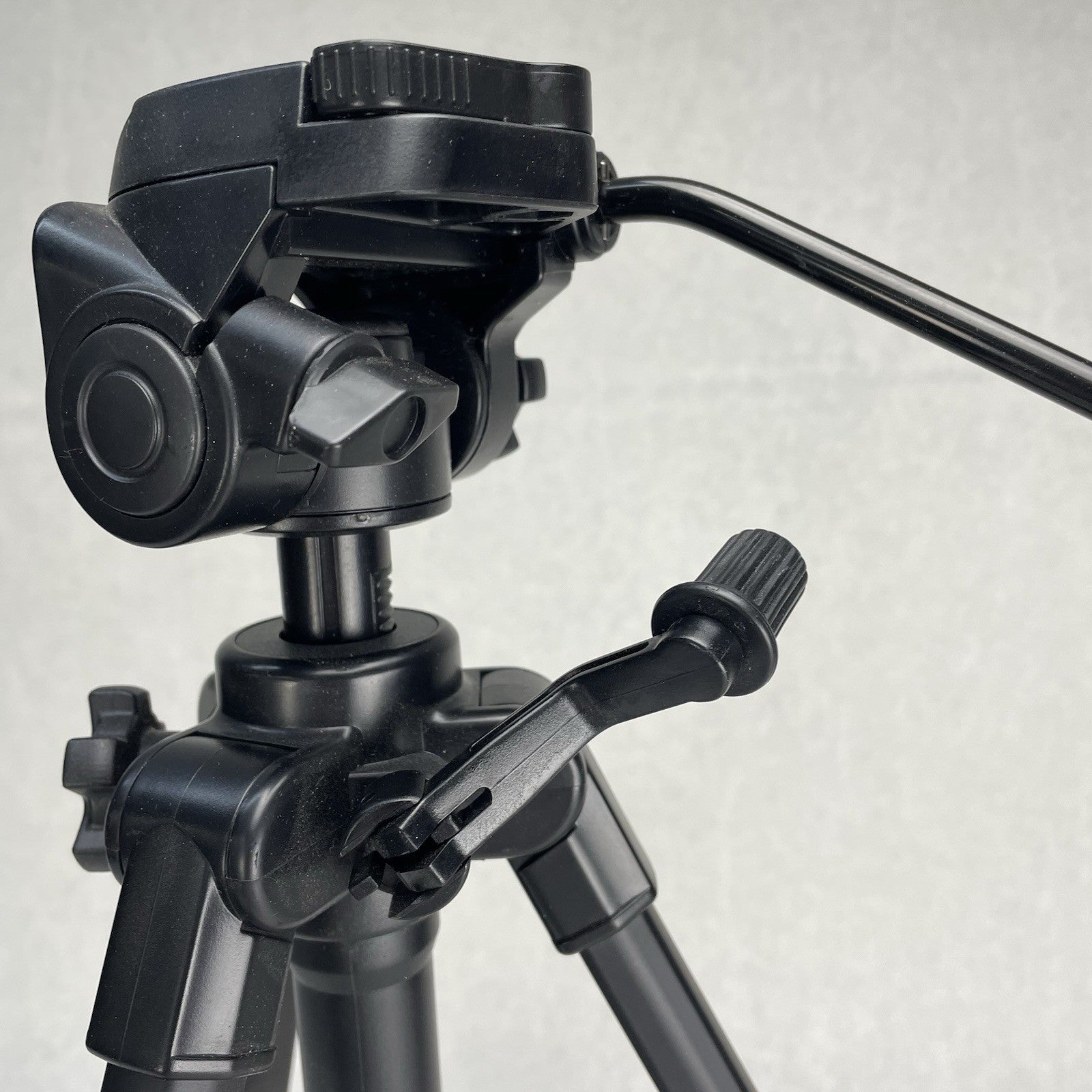 Sony VCT-R640 Video Camera Tripod with Arm Lightweight