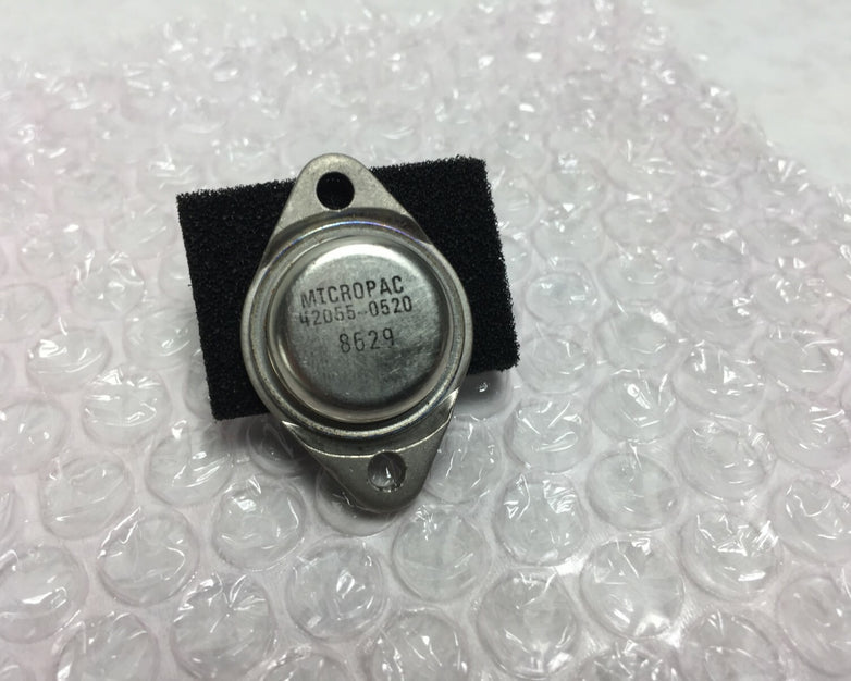 NOS MICROPAC 42055-0520 Voltage Regulator