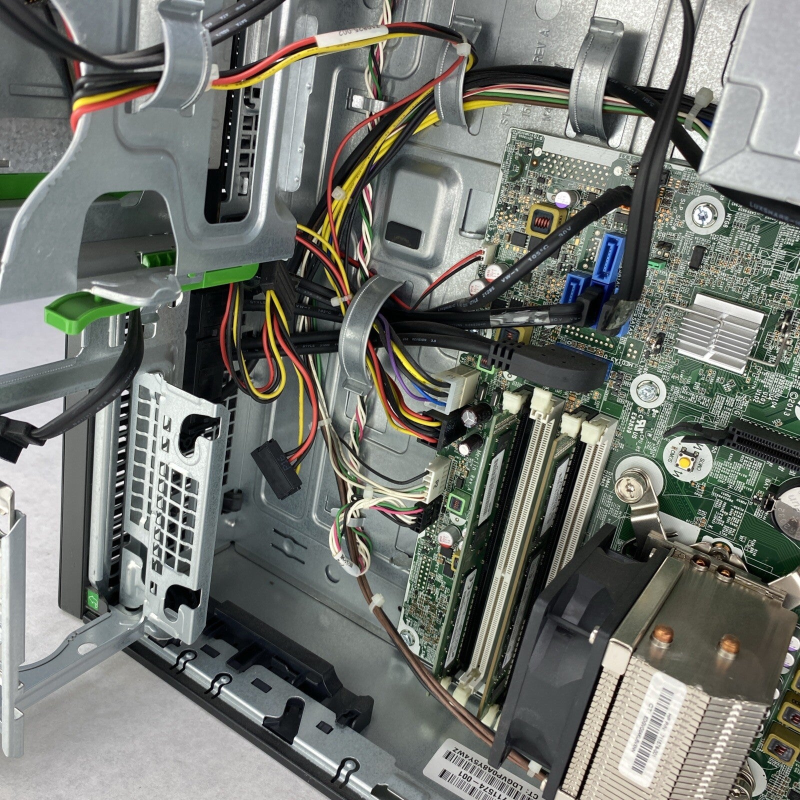 HP ProDesk 600 G1 SFF Intel Quad Core i5-4570 3.20GHz 8GB RAM DVDRW No HDD OS