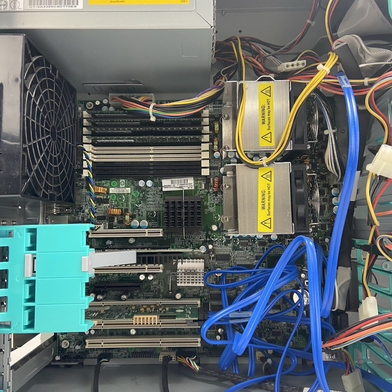 HP Workstation xw8200 MT 2x Intel Xeon 3.2GHz 3GB RAM No HDD No OS Quadro NVS 2810