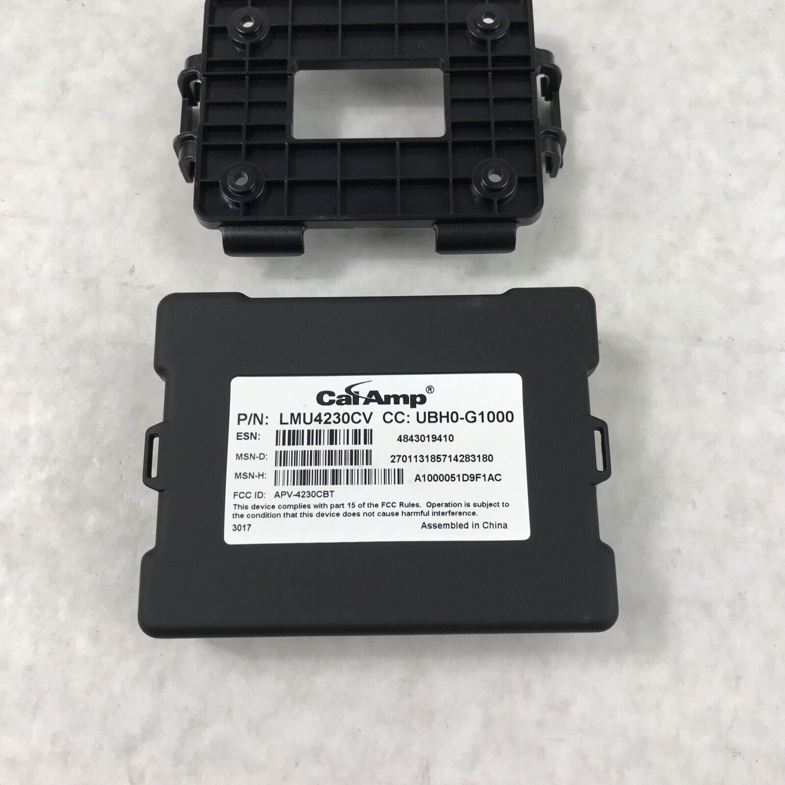 CalAmp LMU-4230 LTE Fleet Management Device UBH0-G1000 W/ Mount
