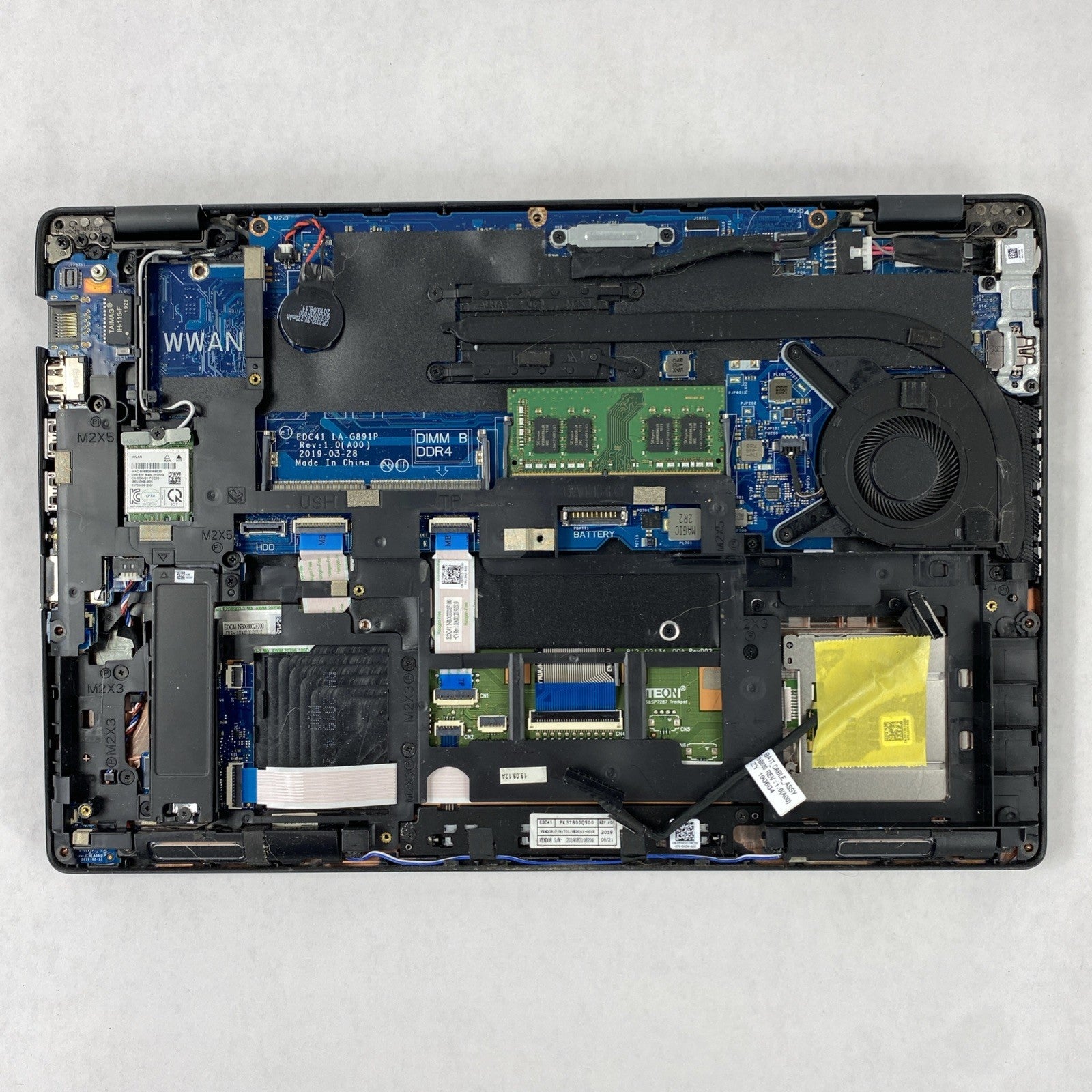 Dell Latitude 5400 Core i3-8145 2.10GHz 8 GB RAM 14" No Battery No HDD No OS