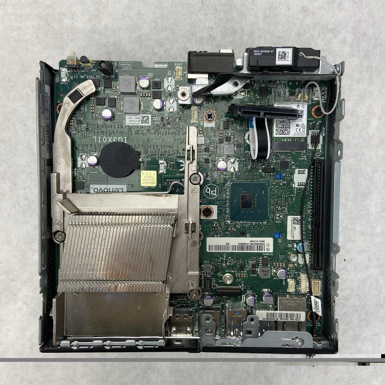 Lenovo ThinkCentre M720Q Micro Intel Core i5-8500T 2.1GHz 8GB RAM No HDD No OS10