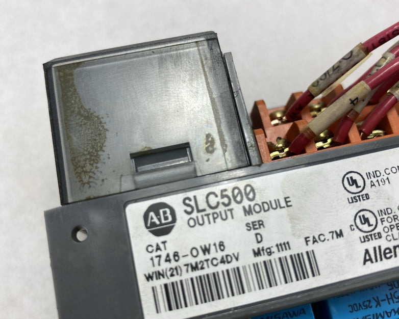 Allen-Bradley SLC500 Output Module 1746-OW16 Ser. D - Missing Cover And Untested
