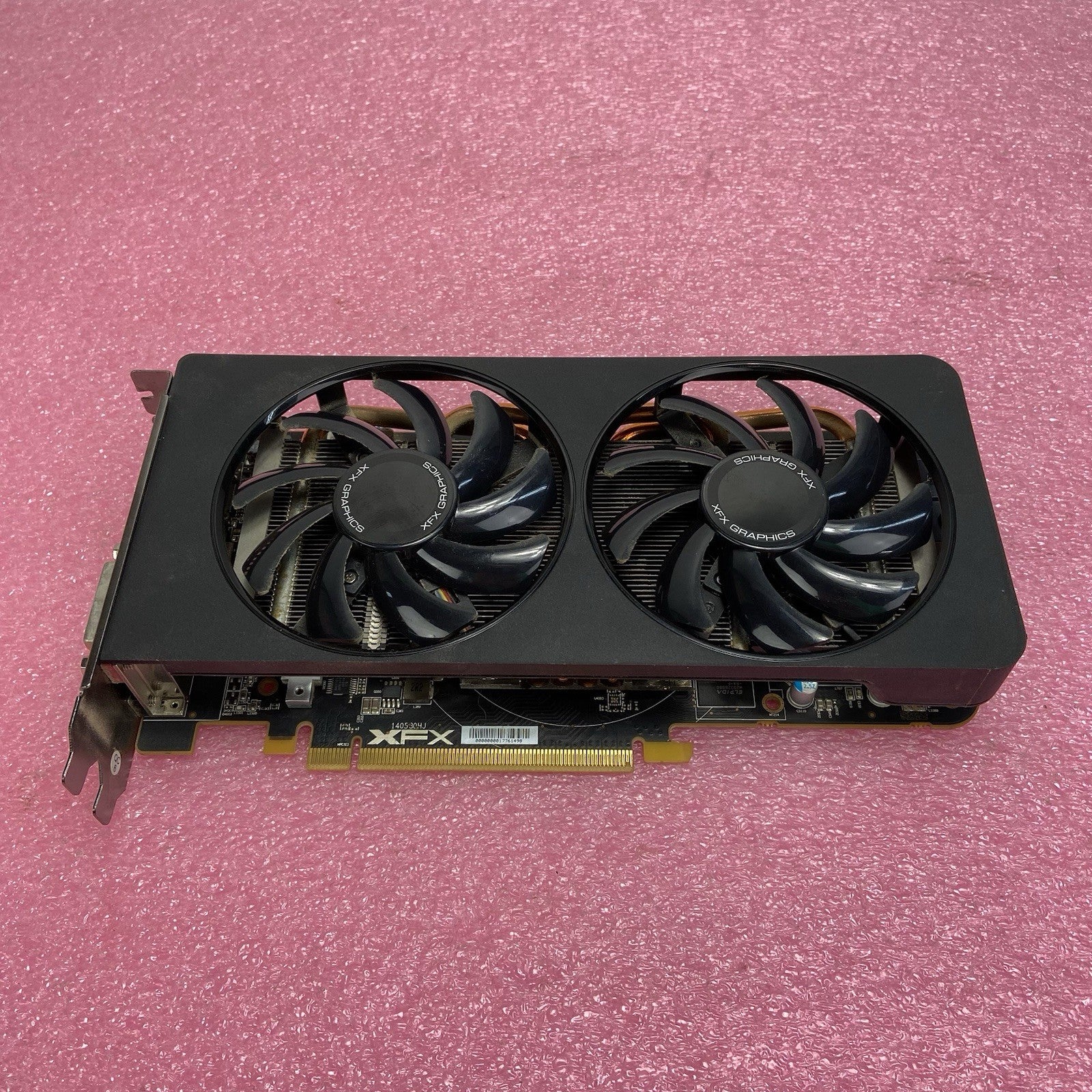 XFX Radeon R9 285 918M 2GB VRAM GDDR5 PCIe Graphics Card5