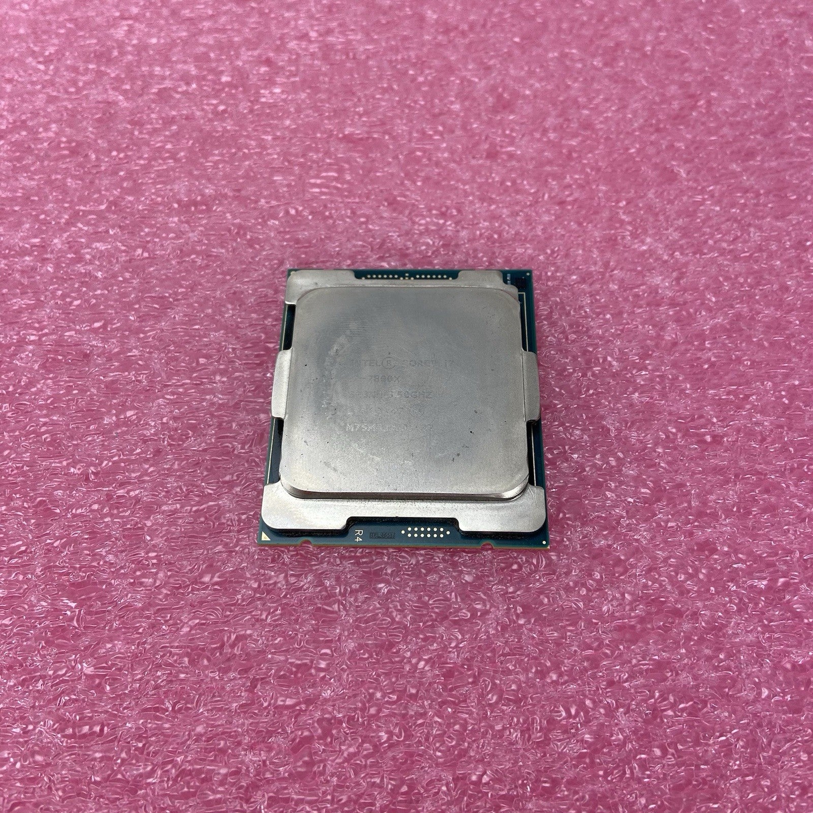 Intel Core i7-7800X 3.5GHz Desktop CPU5