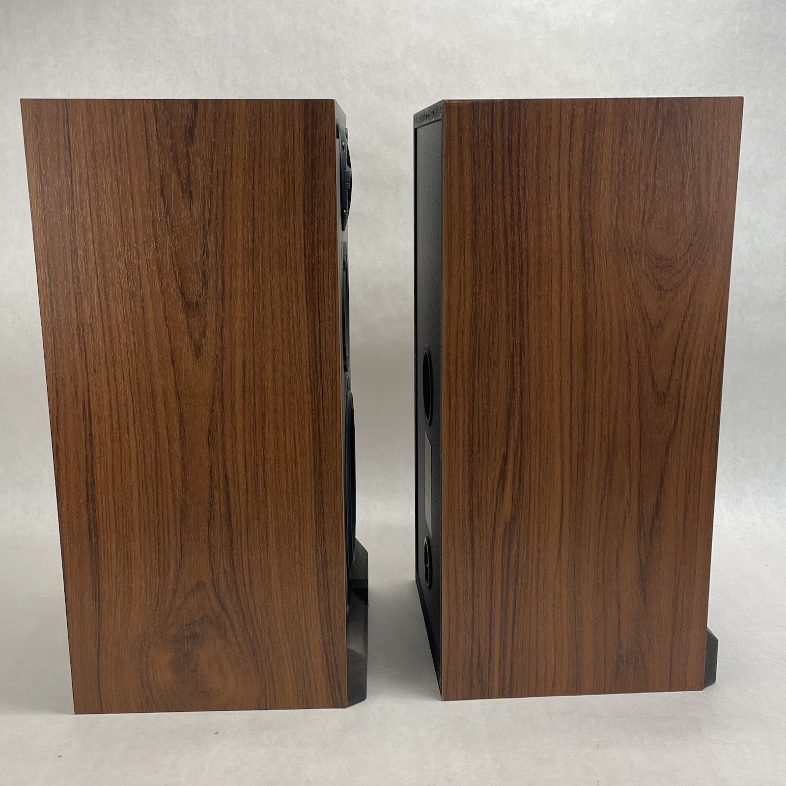 JBL P30 Large Bookshelf Speakers Tested9