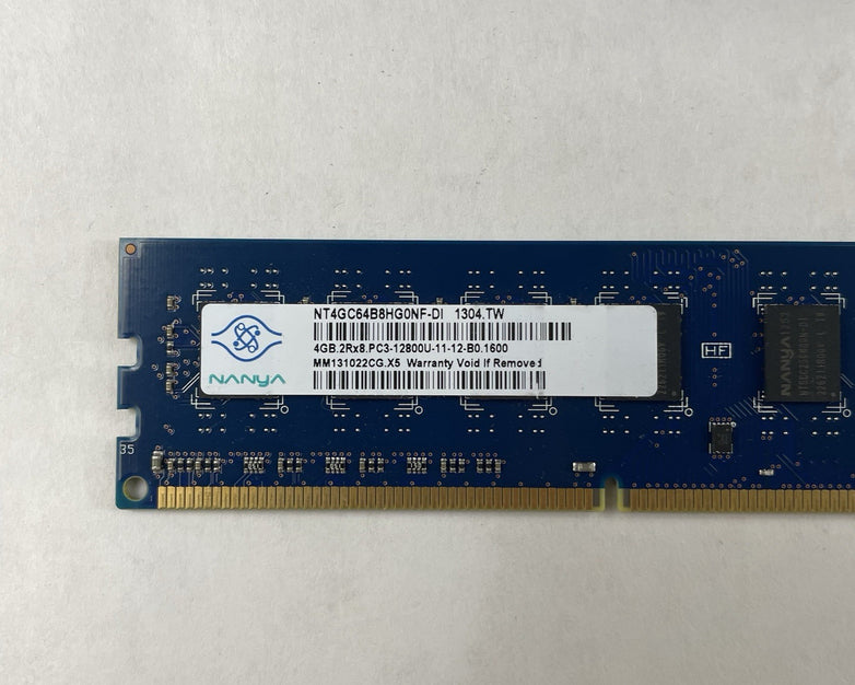 HP RP5 5810 DT i5-4570S 2.90 GHz 4 GB RAM No HDD/OS - Missing Side Panel
