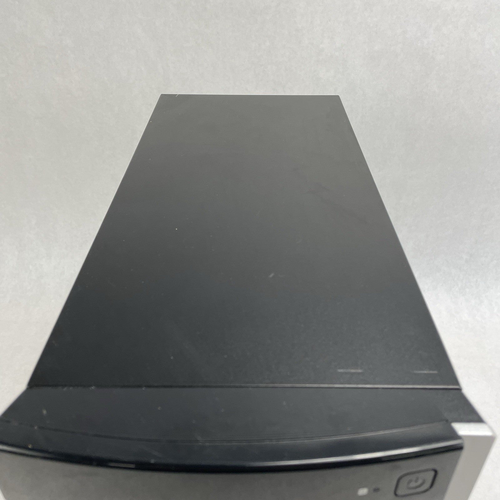 HP Pavilion 500-223 MT Intel Core i3-4130 3.4 GHz 8 GB RAM No HDD No OS