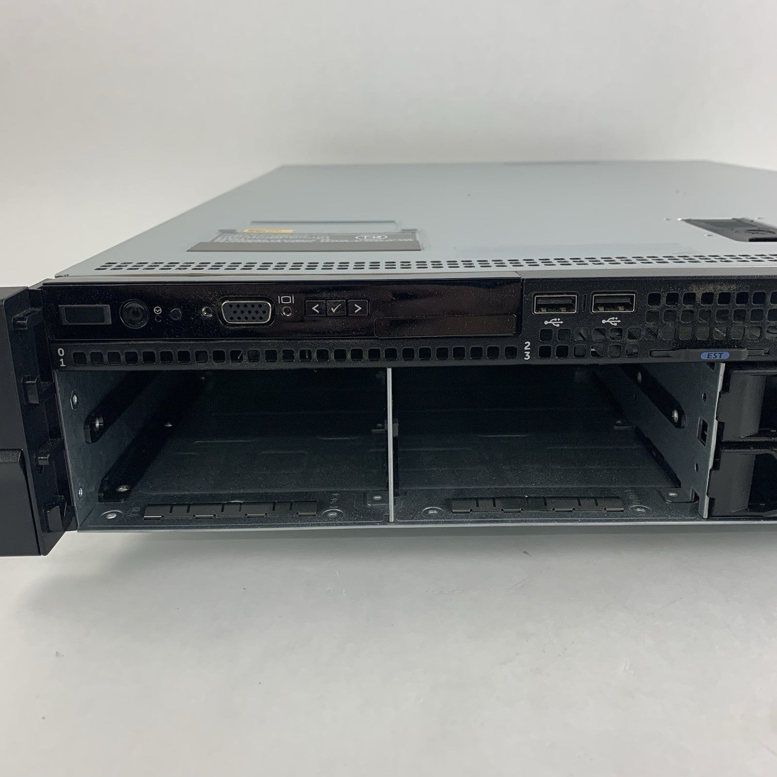 Dell OEMR XL R520 Server 1x E5-2407 2.20 GHz 12 GB RAM No HDD No OS No PSUs3