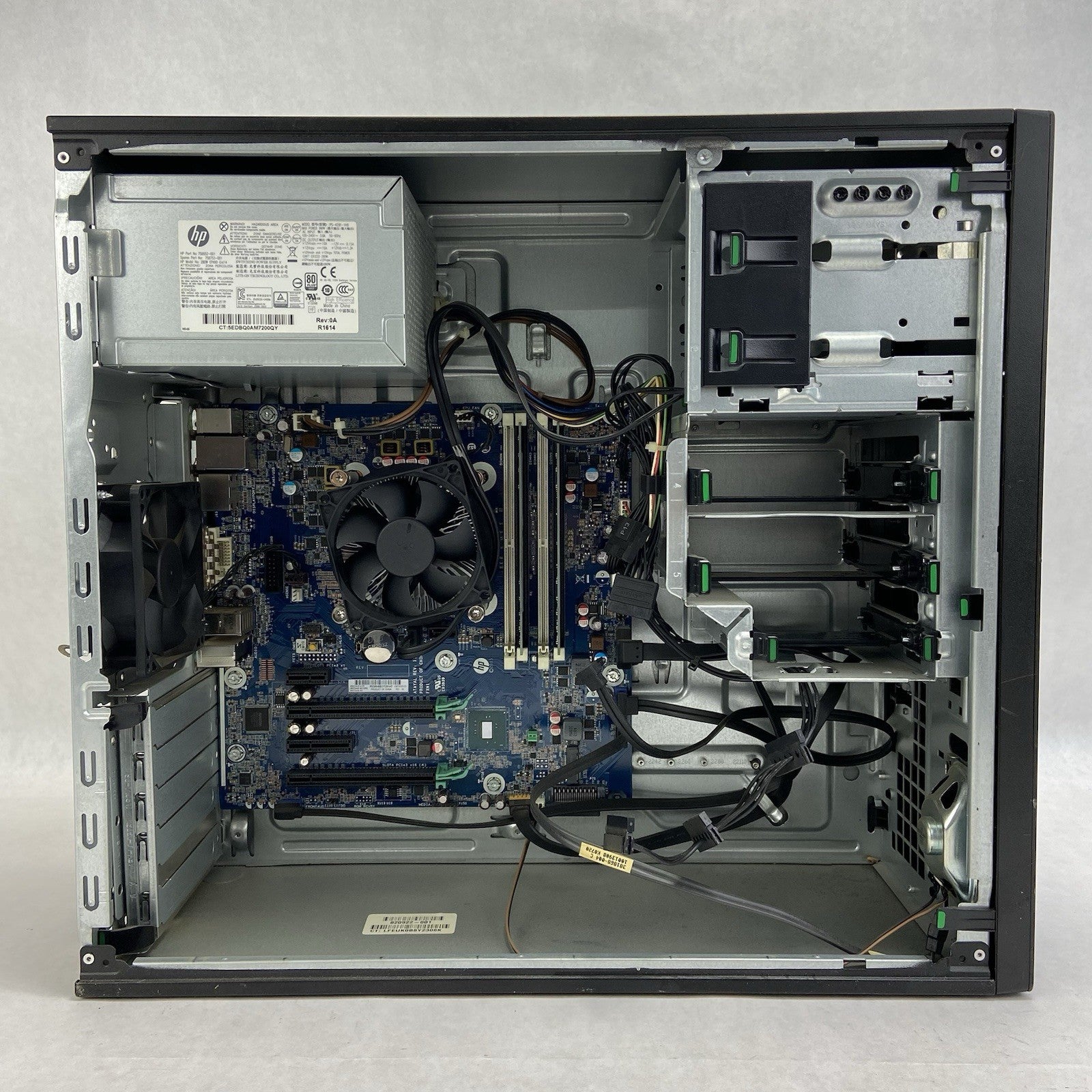 HP Z240 WorkStation MT Intel Core i3-6100 3.7GHz 8GB RAM No HDD No OS9