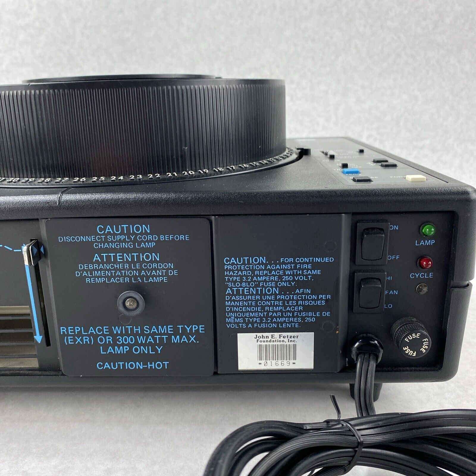 Dukane 28A100 Pro100 Slide Projector