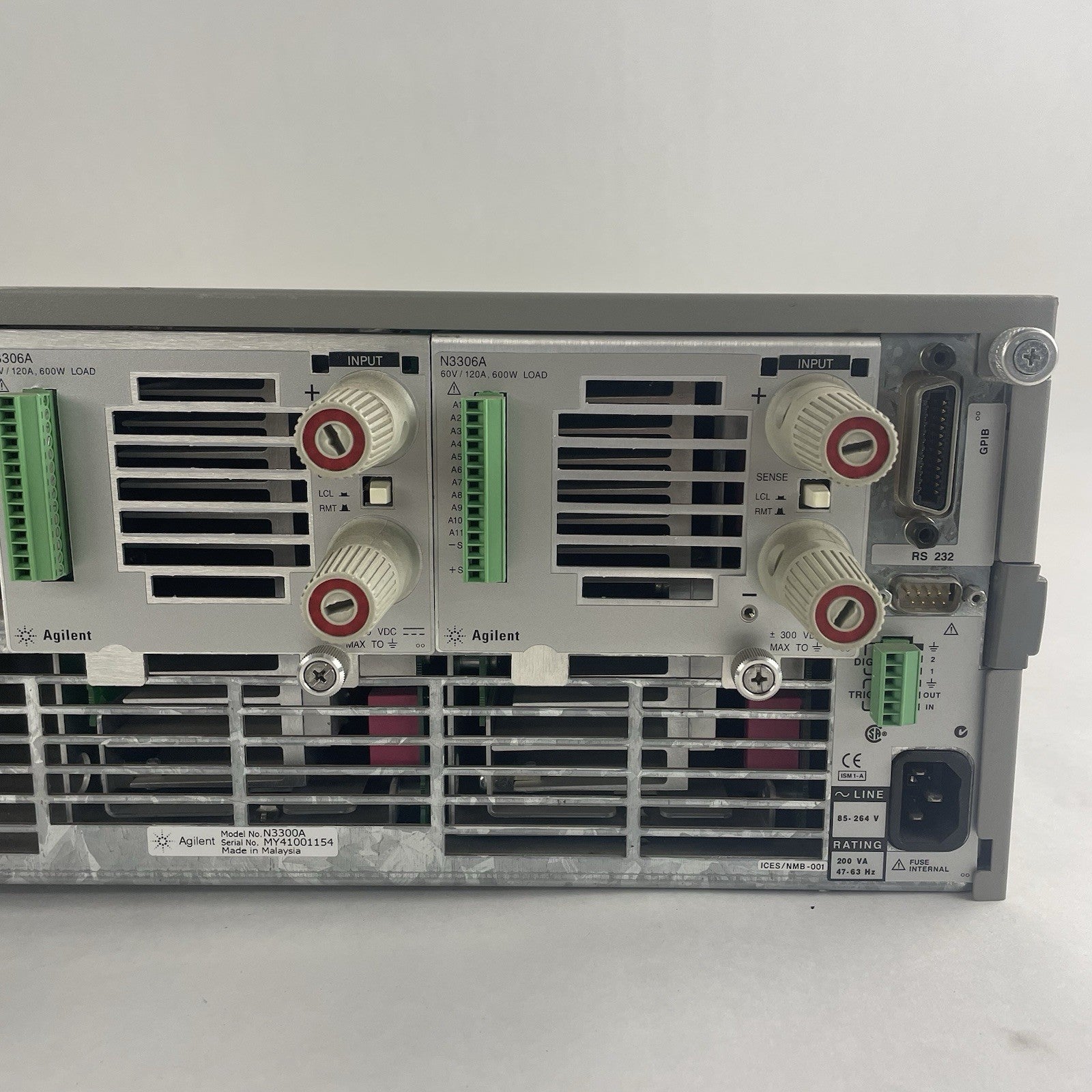 Agilent N3300A Electronic Load Mainframe 3x N3304A Module May Need Calibration7