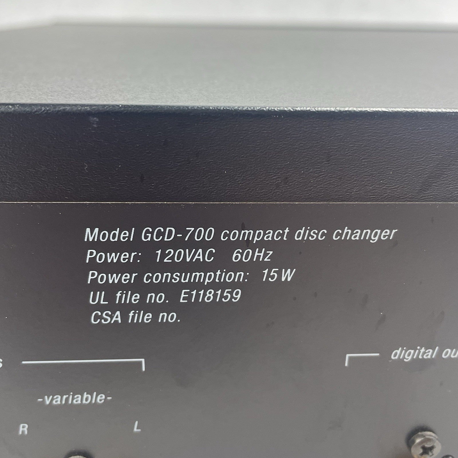 Adcom GCD-700 5 Disc CD Player Tested10