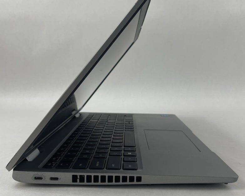 Dell Latitude 5520 15.6" i5-1135G7 2.40 GHz 8 GB RAM No SSD/OS/AC - READ