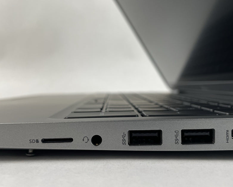 Dell Latitude 5520 15.6" i5-1145G7 2.60 GHz 16 GB RAM No SSD/OS/AC