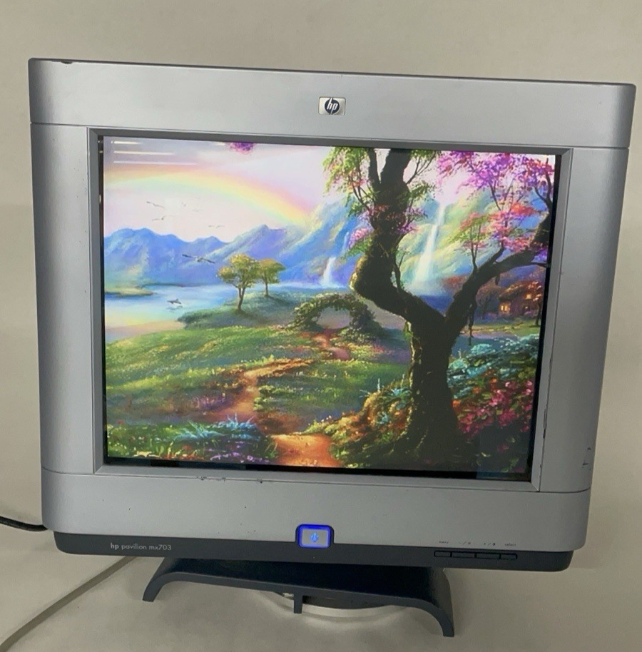 HP Pavilion mx703 PE1168 17" Flat CRT Tube VGA Color Computer Monitor1