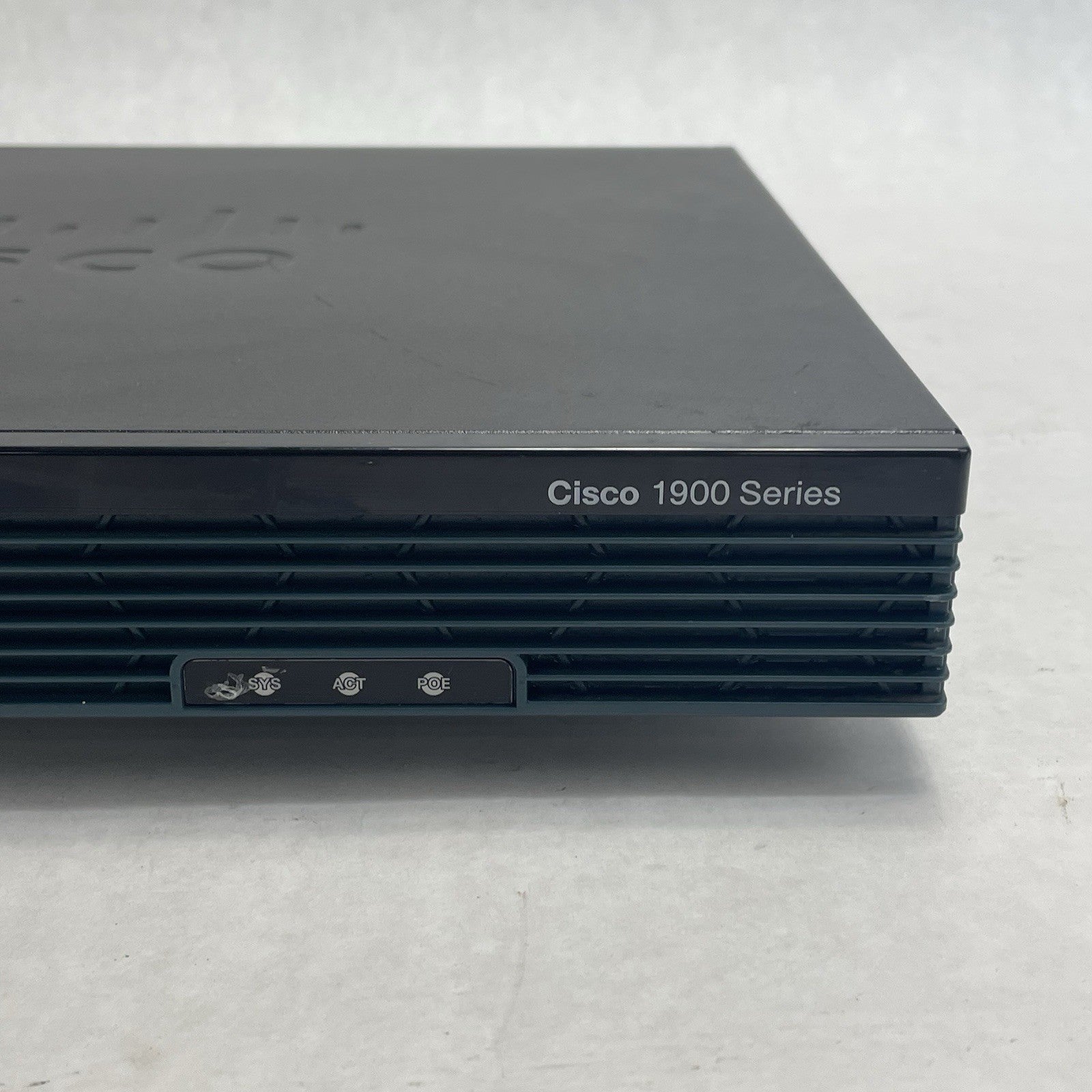 Cisco 1921/K9 V05 Integrated Services Router4