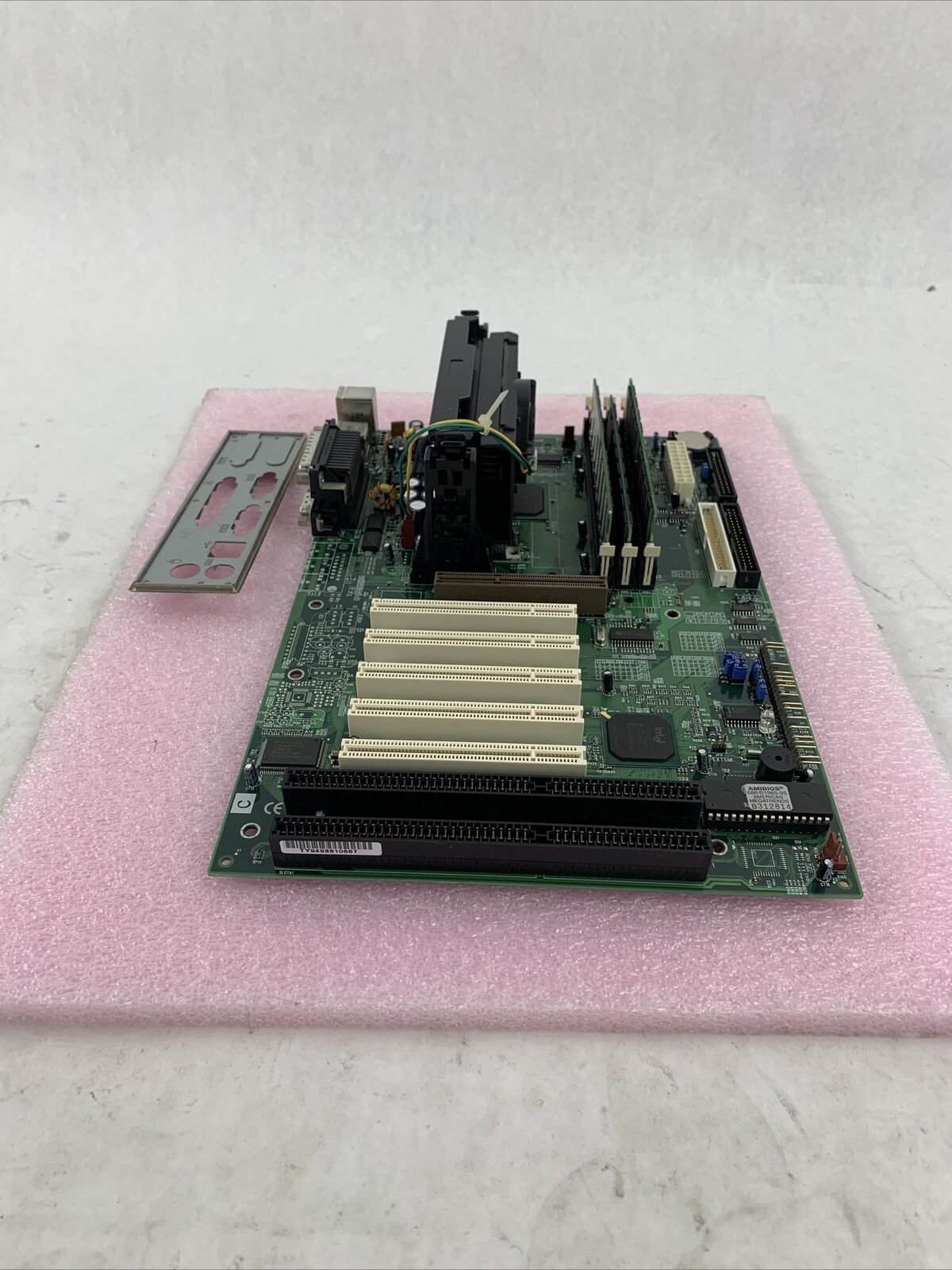Tyan S1848 Motherboard Intel Pentium III 450MHz 416MB RAM 2x ISA w/ I/O Shield