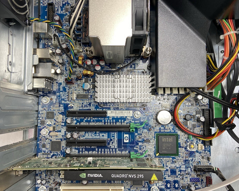 HP Z400 Workstation MT Intel Xeon W3502 2.4GHz 12GB RAM No HDDOS Quadro NVS 295
