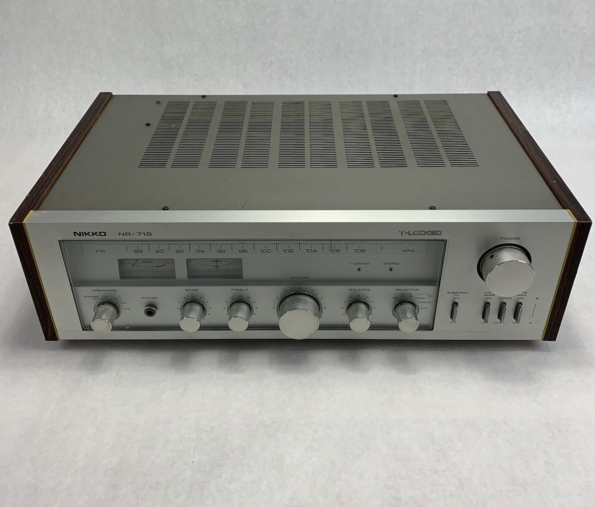 Nikko NR-719 Vintage AM/FM Stereo Receiver - Parts or Repair