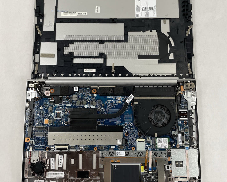 HP EliteBook 850 G8 15.6" i7-1185G7 3.00 GHz 8 GB RAM No SSD/OS/AC/Batt