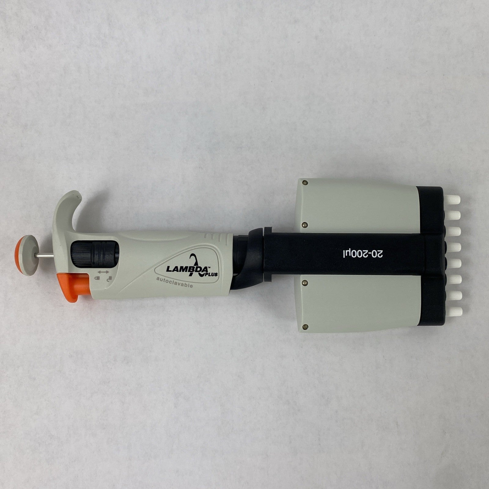 Corning Lambda Plus 20-200 µL Autoclavable 8 Channel Pipettor9