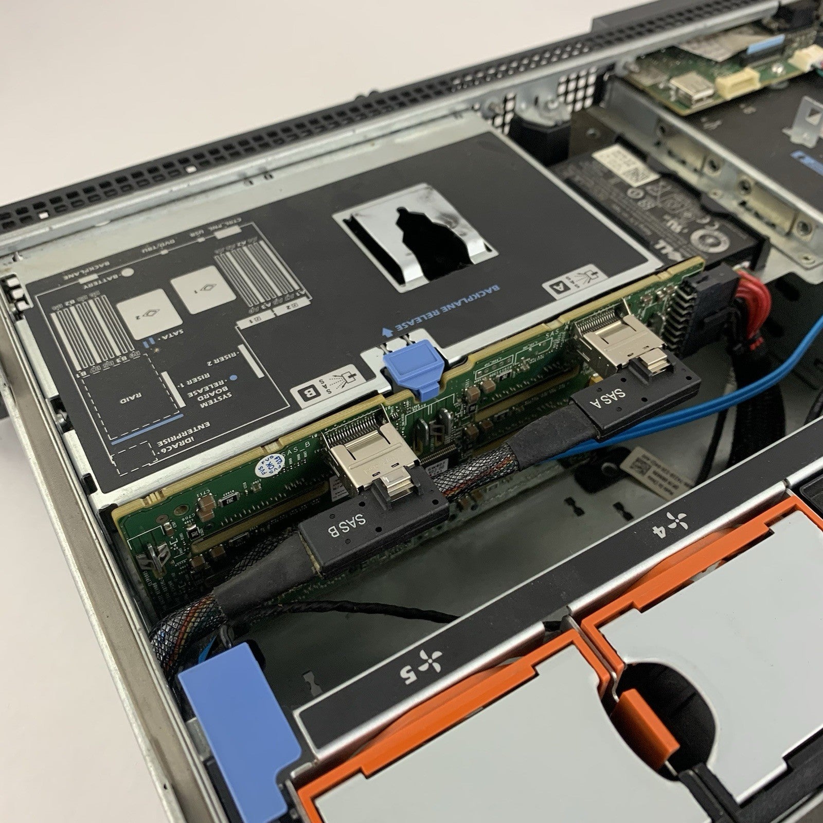 Dell PowerEdge R710 Server 2X Xeon E5620 2.4 GHz 16 GB Perc 6li No OS No HDD17