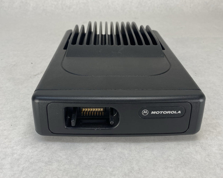 Motorola M01HX+427W M01KLM9PW6AN Radio Base Unit Untested