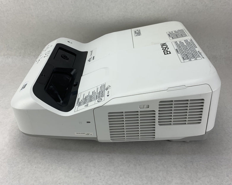 Epson PowerLite 695Wi H740A LCD Lamp Projector 3146 Lamp Hours - No Remote