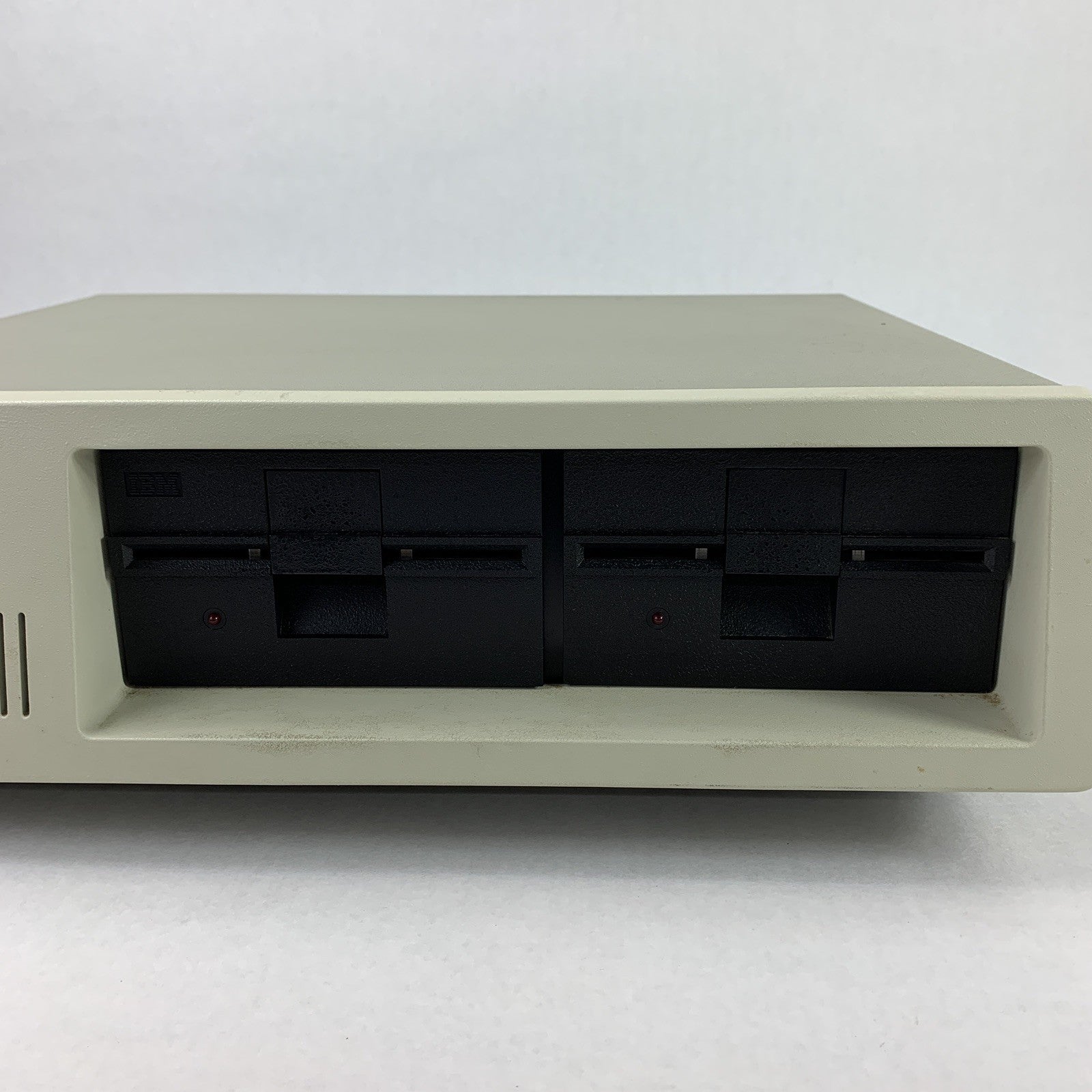 IBM 5150 Personal Computer Desktop Computer Boots to Parity Check 1 No HDD No OS