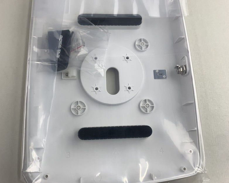 BossTab BFU0-1002 Fusion White Case Medium