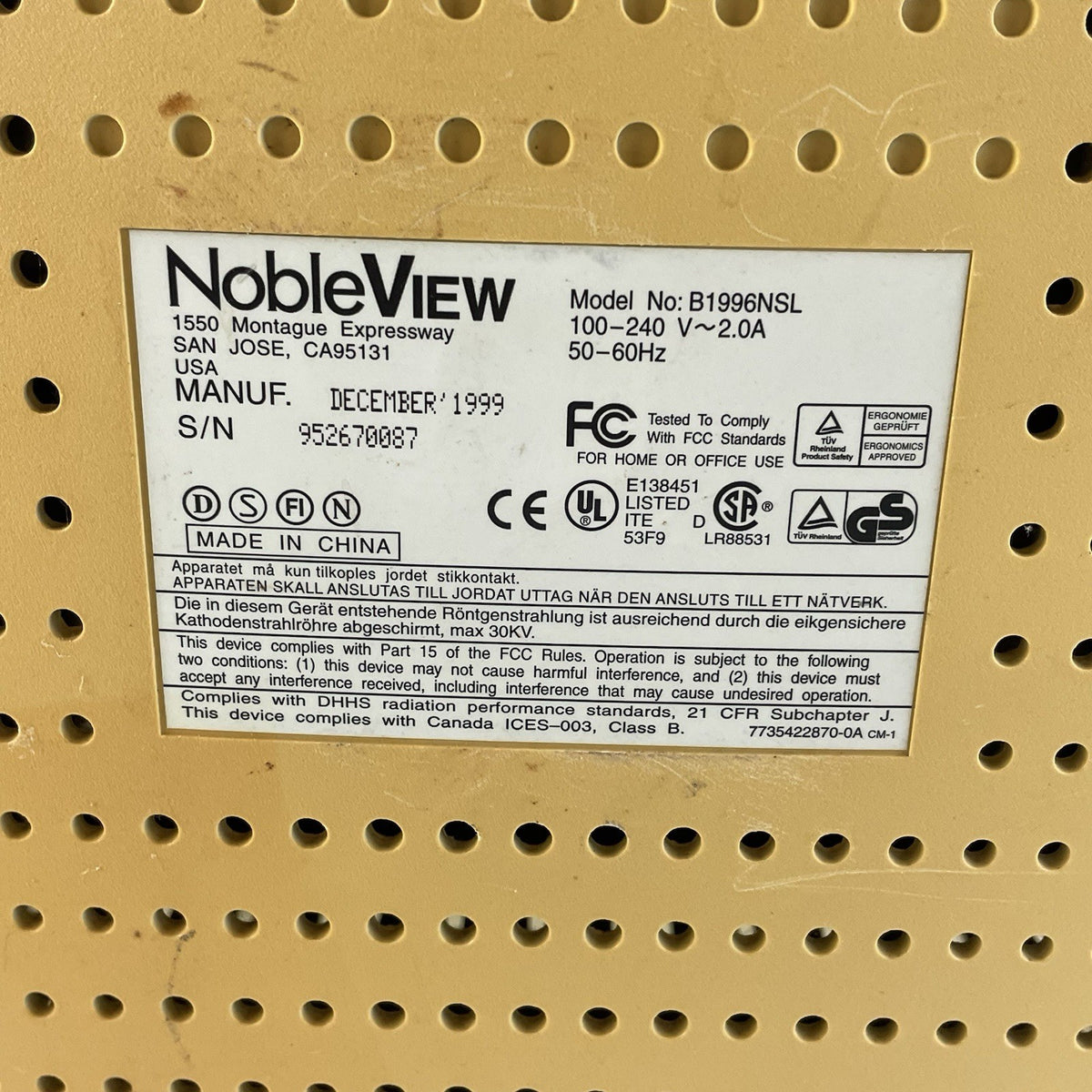 NobleView B1996NSL VGA CRT Monitor 18' - Tested9