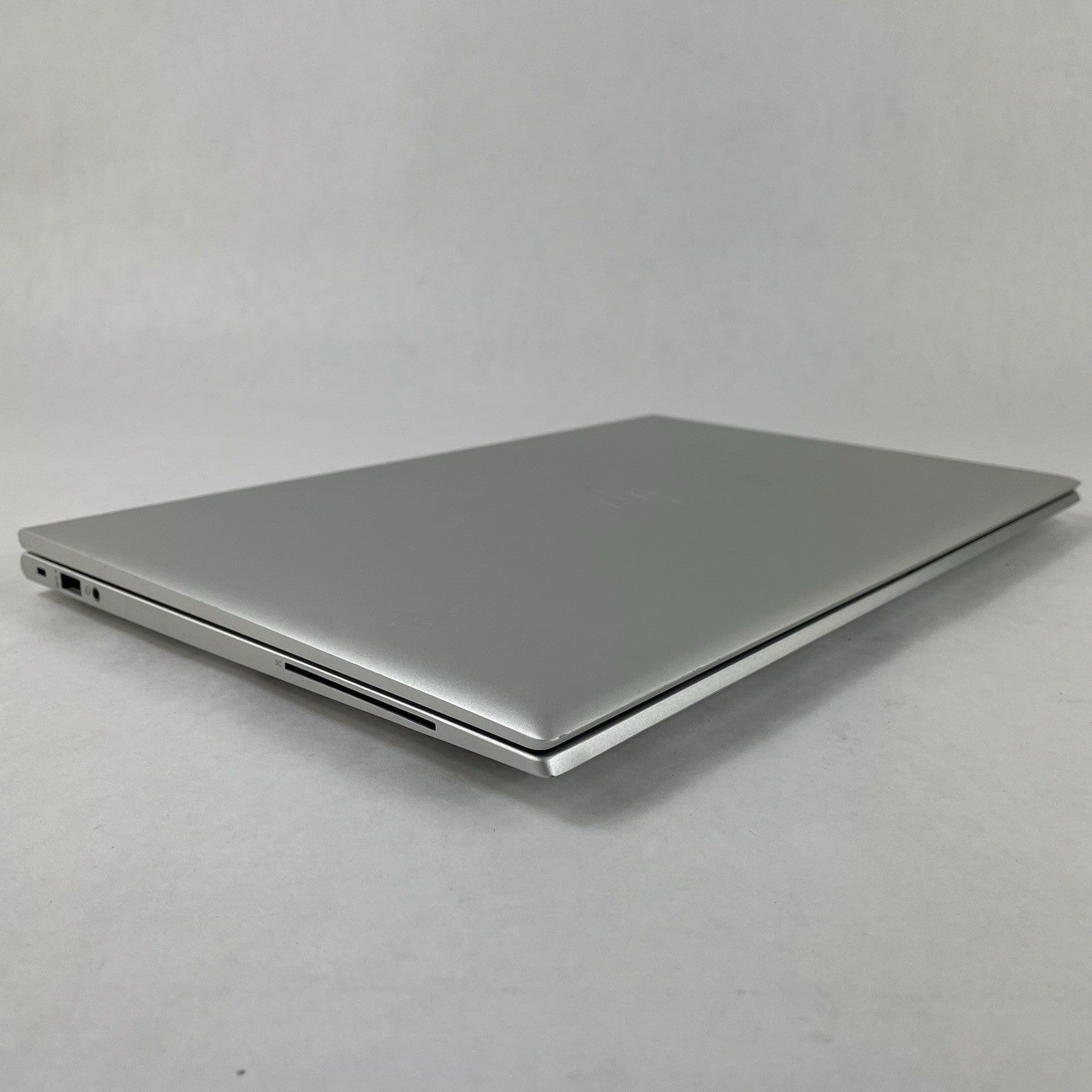 HP EliteBook 850 G8 15.6" i7-1185G7 3.00GHz 16GB RAM No SSD/OS/AC/Batt - Bad USB9