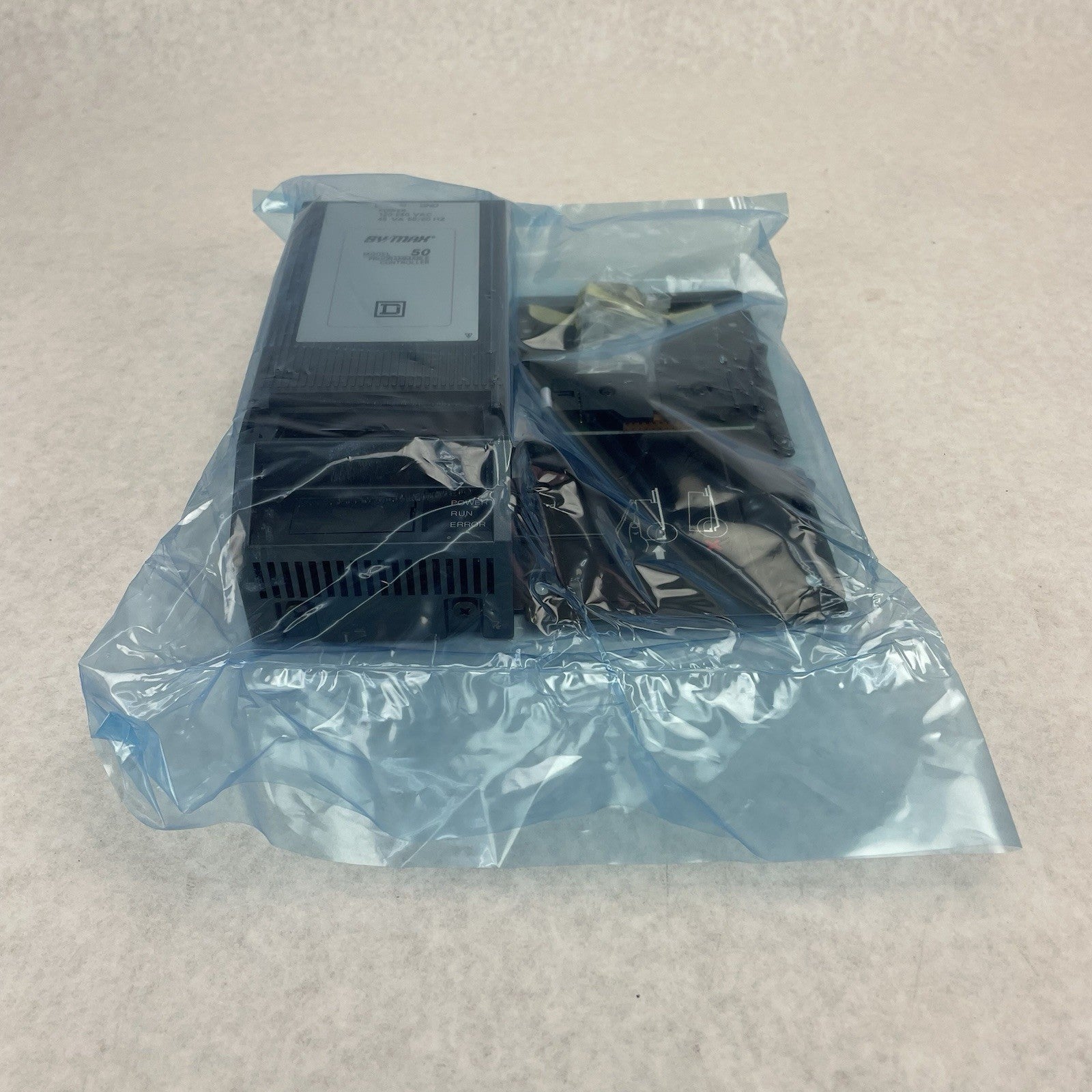 Square D 8005 CP-50 SY/MAX Model 50 Programmable Controller RT-108 Relay Module6