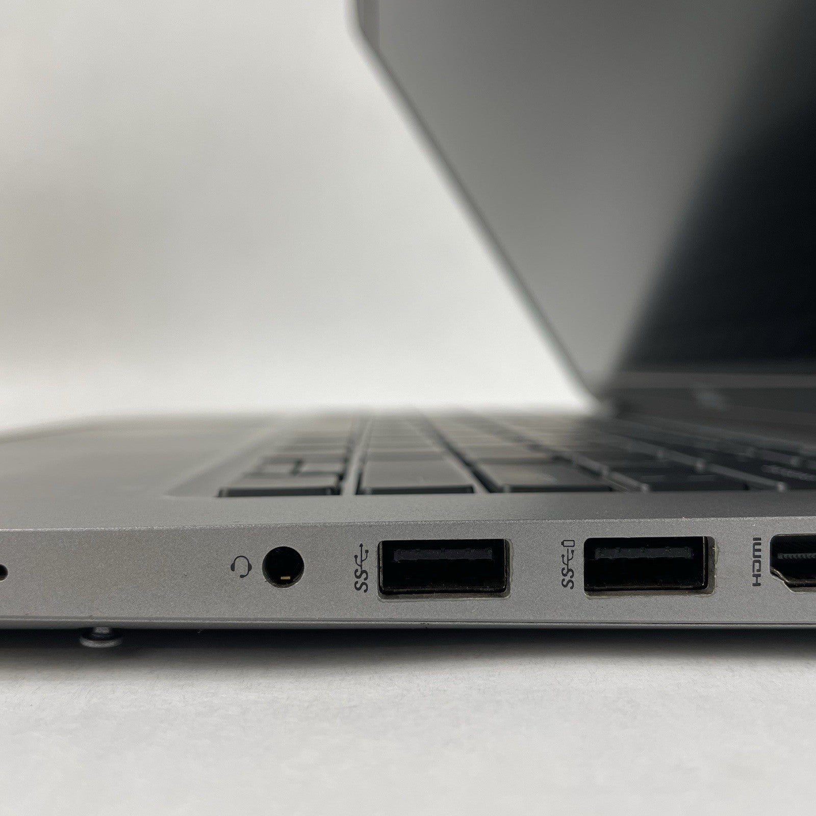 Dell Latitude 5420 14" i5-1135G7 2.40 GHz 8 GB RAM No SSD/OS/AC - READ8