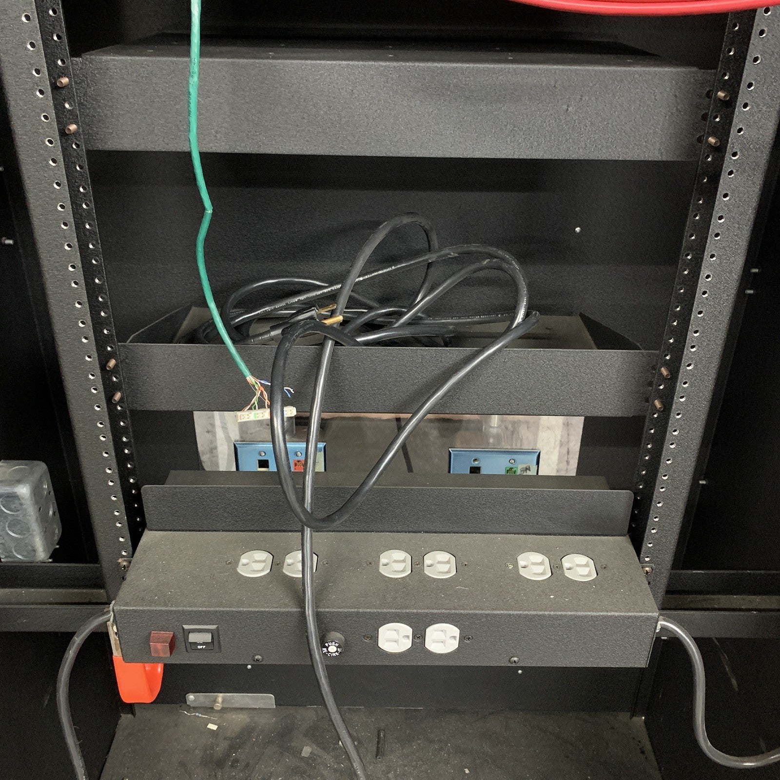 Heathkit TelCom Technology Rack 390-4432