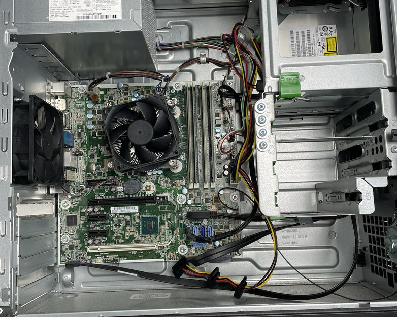 HP EliteDesk 800 G2  Intel i7-6200 3.90 GHz 16 GB RAM No HDD No OS