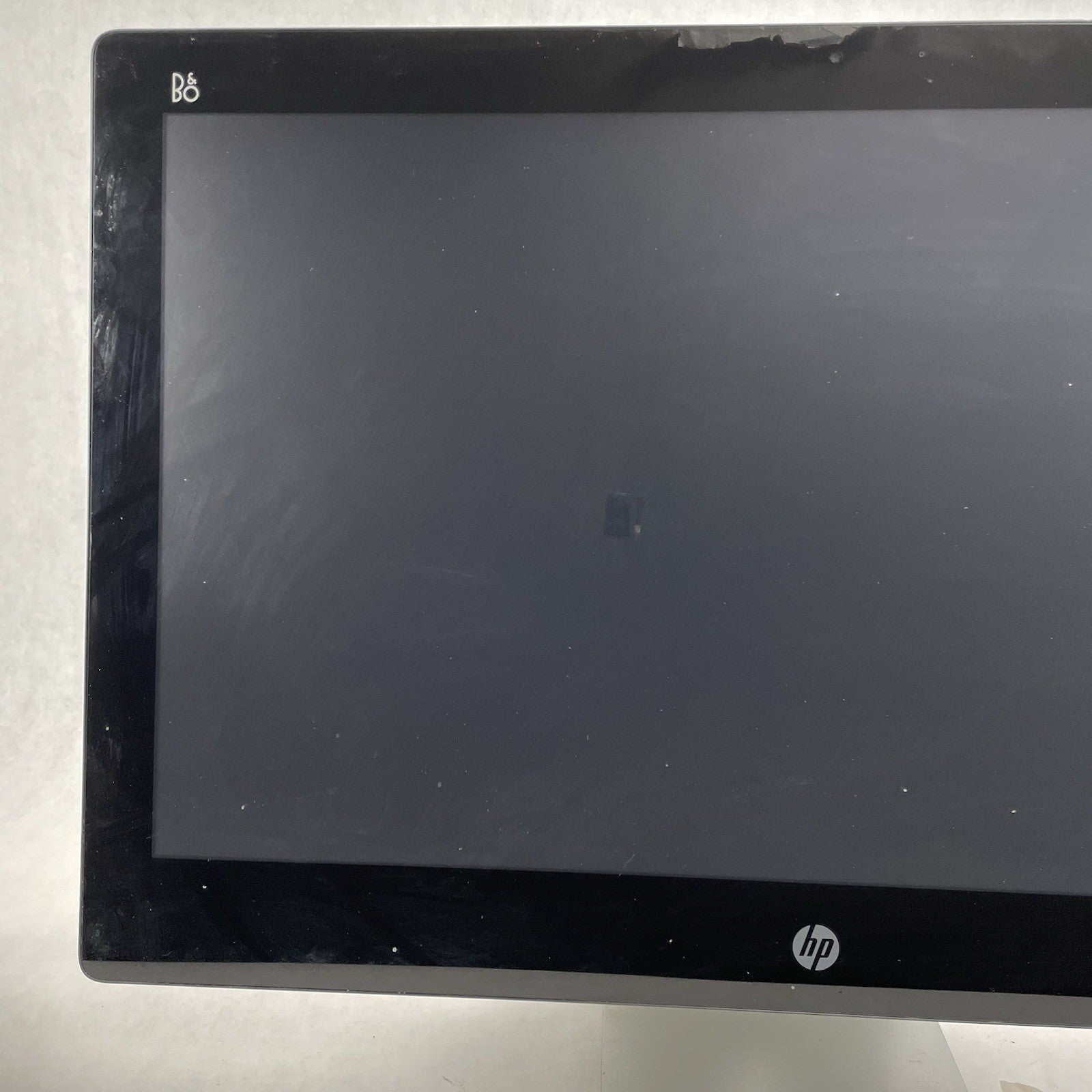 HP Pavilion 23-q242 AMD A6-7310 2.0 GHz 8 GB Ram No HDD No OS