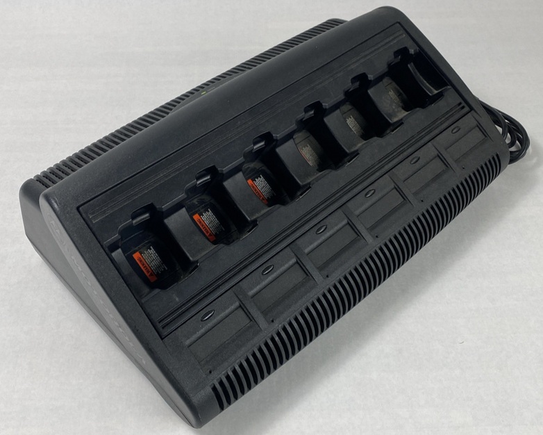 Motorola WPLN4197A Impres 6-Unit Adaptive Charger with Power Cord