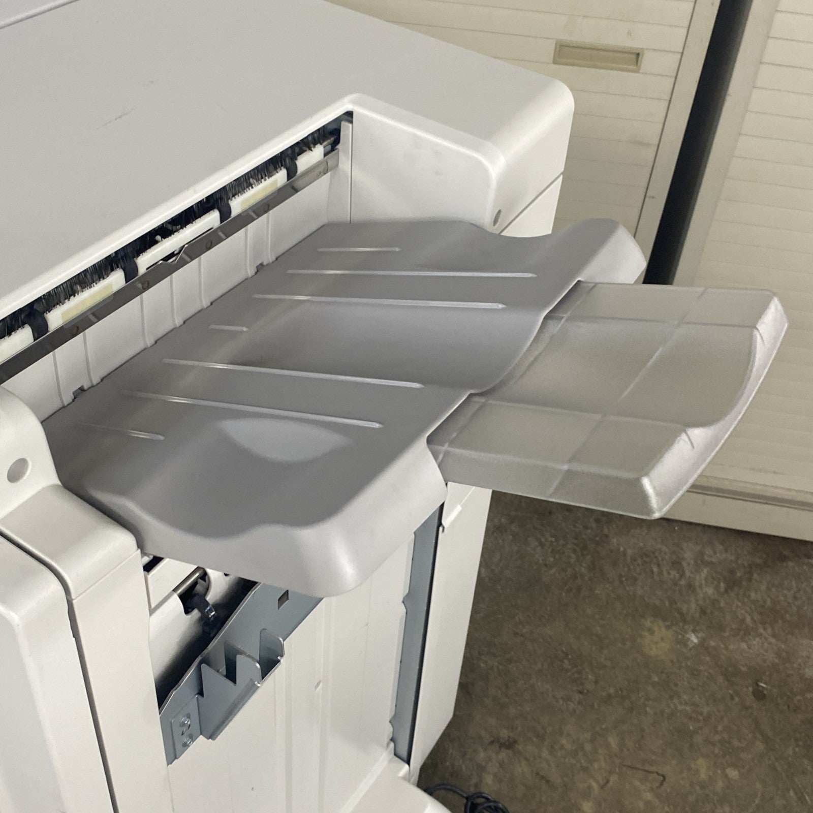 Xerox A-FN07 Professional Finisher Booklet Maker14