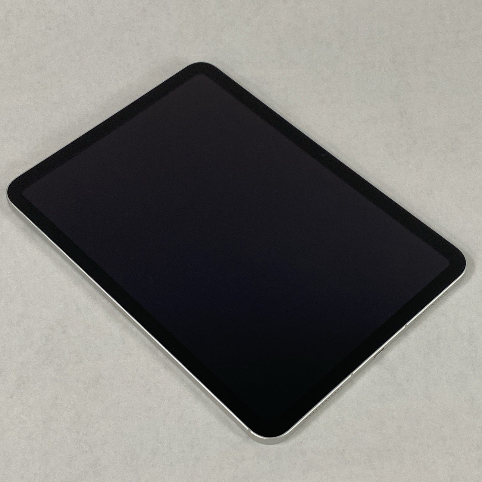 Apple iPad 10th Gen A2757 64GB Unlocked 10.9" Wi-Fi Silver IOS 26.62