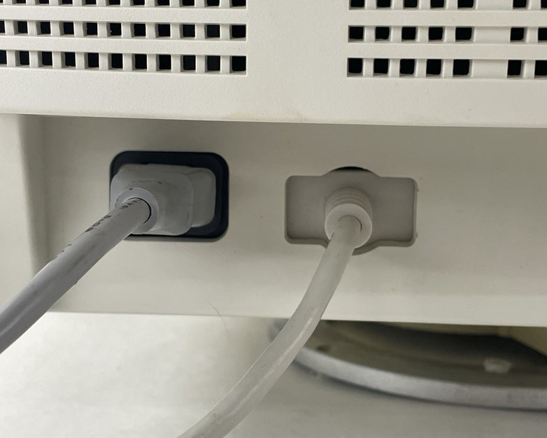 KDS 17" CRT Retro Gaming Monitor XF-70 Xflat Korea Data Systems Broken Stand