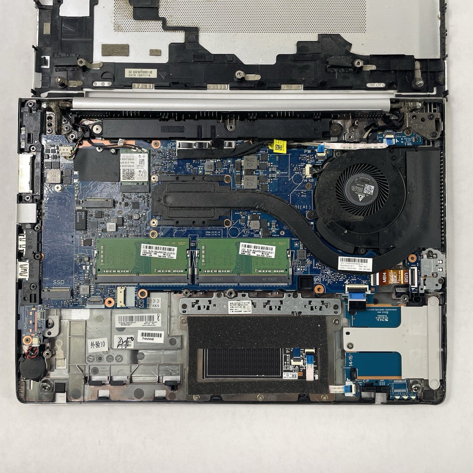 HP mt44 Client 14" AMD Ryzen 3 Pro 2300U 2.00 GHz 8 GB RAM No SSD/AC/OS/Batt18