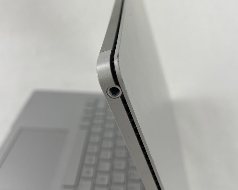 Microsoft Surface Book 2 13.3" i7-8650U 1.90 GHz 8 GB RAM 256 GB SSD Win11