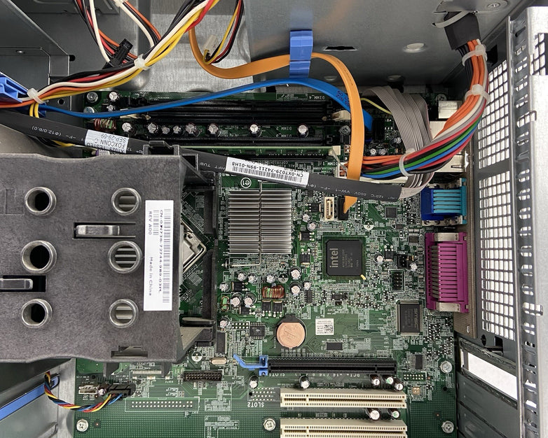 Dell Optiplex 780 MT Intel Core 2 Duo E8400 3GHz 2GB RAM No HDD No OS