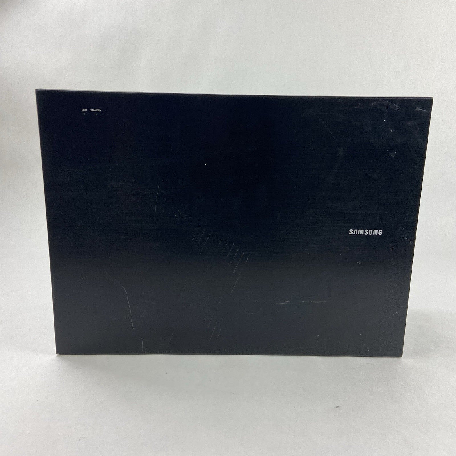 Samsung HW-J6000 Soundbar + Subwoofer5