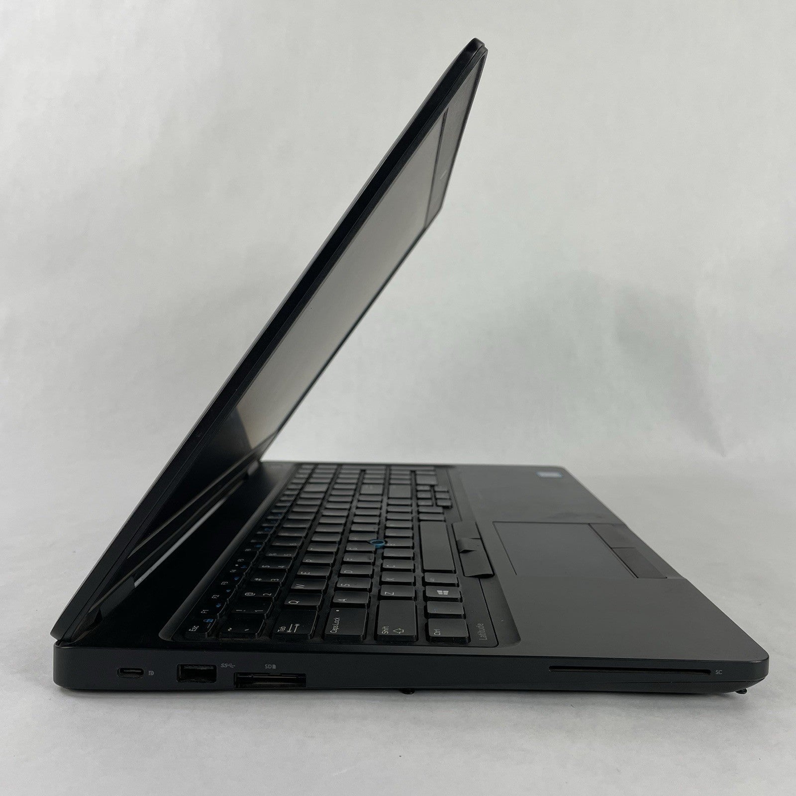 Dell Latitude 5580 15.6" i5-7300U 2.6 GHz 8 GB RAM No SSD/OS/AC - Bad Back Edge5